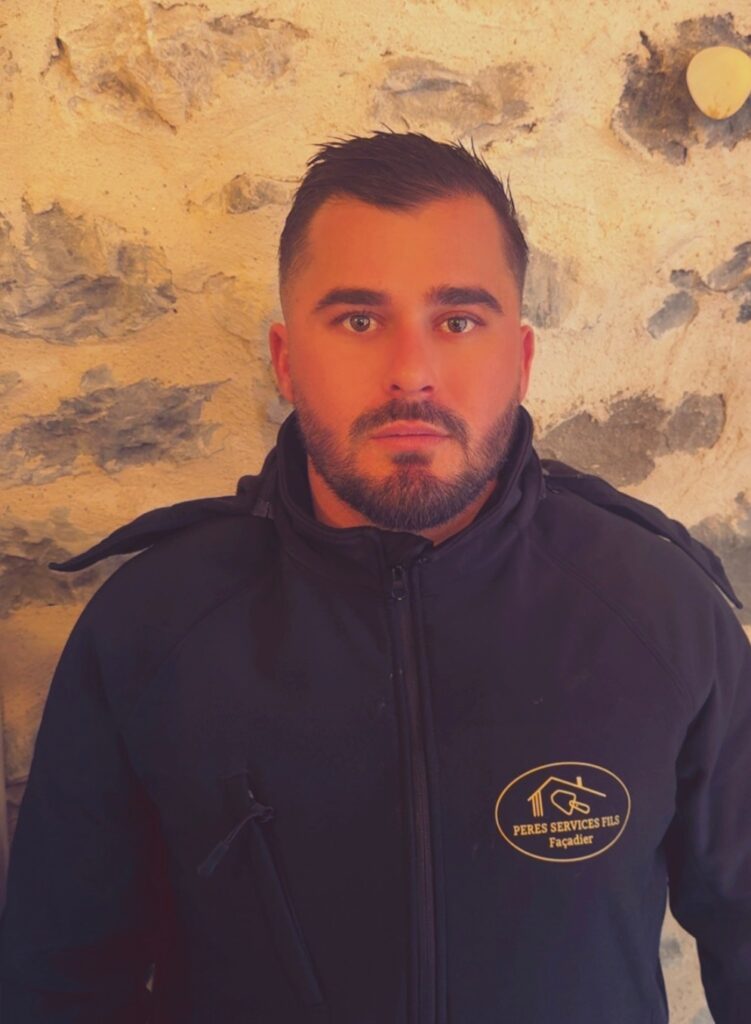 Photo de William, l'un des gérant de l'entreprise PERES SERVICES & FILS À Annecy